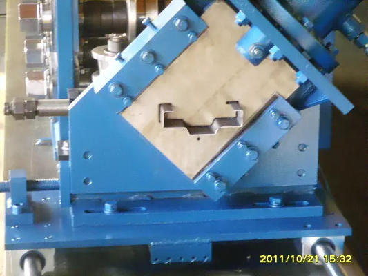 4.5kw रोलिंग शटर स्लैट रोल बनाने की मशीन पीएलसी कनवर्टर